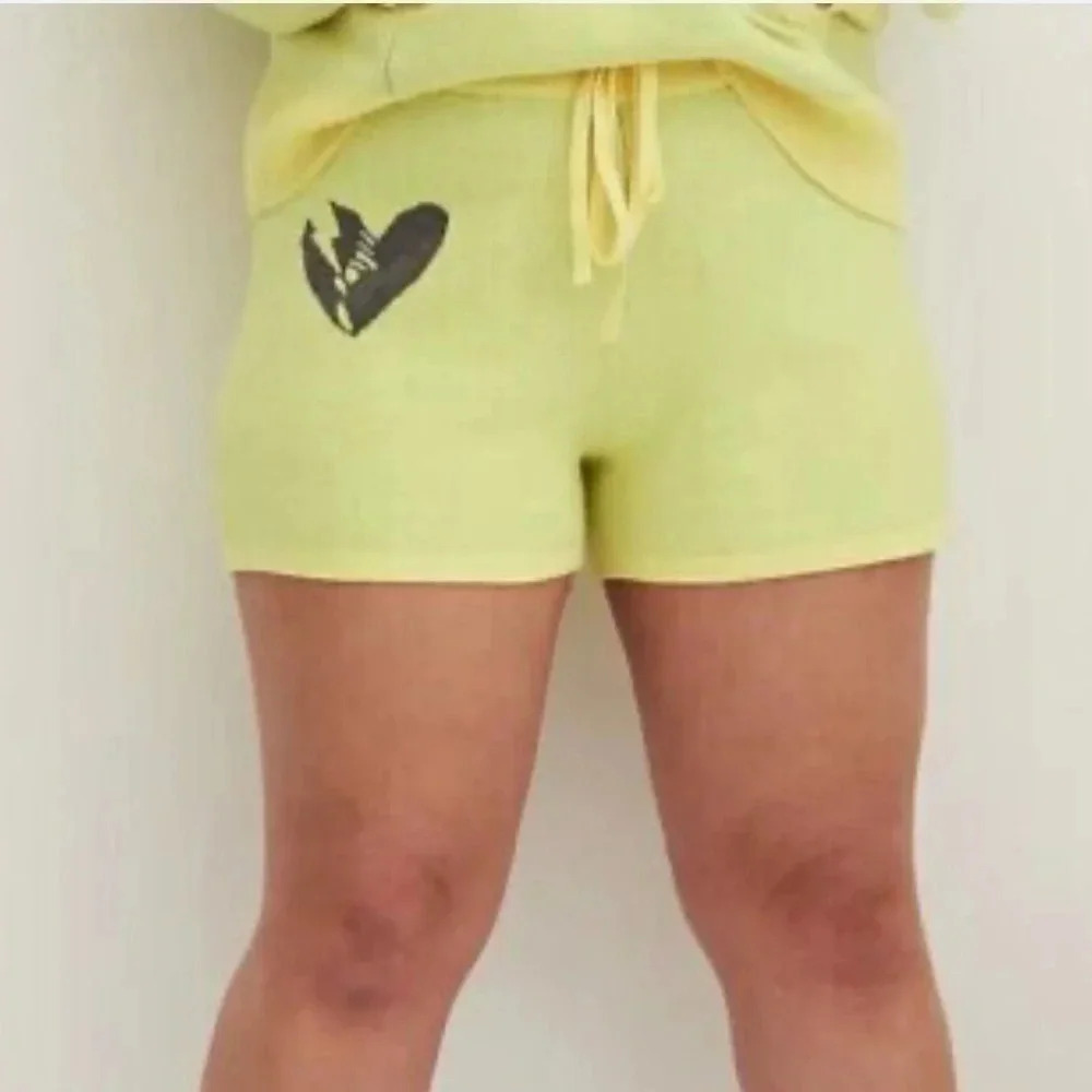 Torrid Luxe Cozy Lovesick Bolt Yellow Sweater Shorts - Size 1X